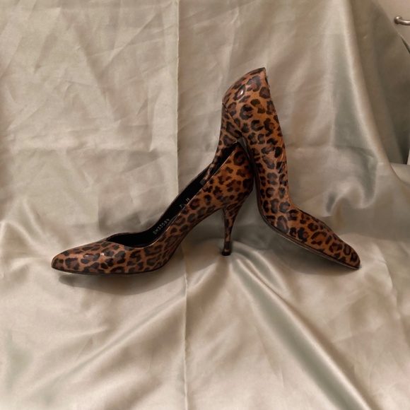 Stuart Weitzman Animal Print Leopard Brown Black Patent Pumps Size 7.5  VGUC - Picture 2 of 14